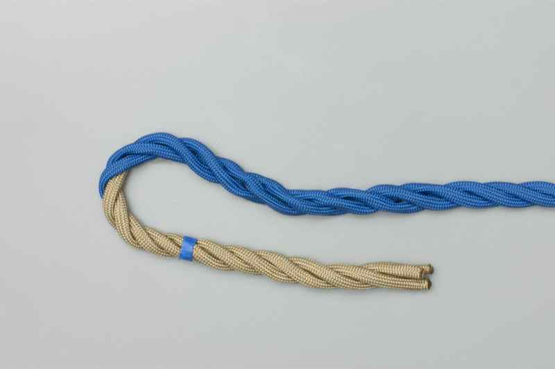 Marking the middle of a rope